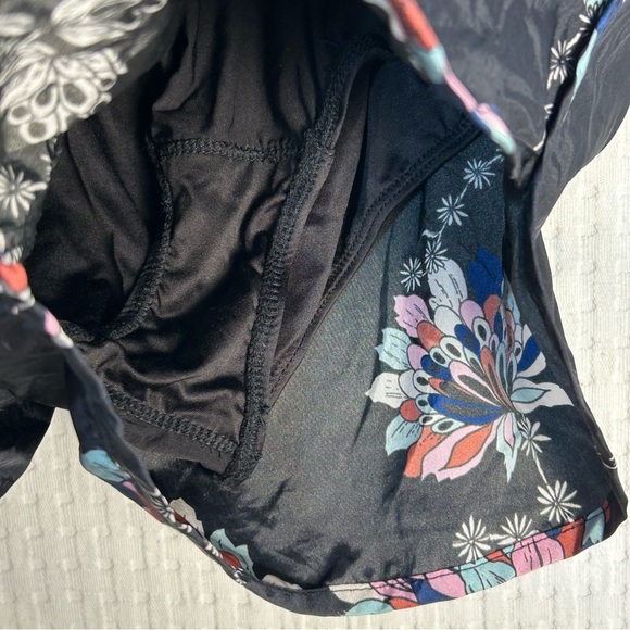Free People Movement The Way Home Shorts Floral Black Combo Size XS Extra Small - Picture 8 of 13
